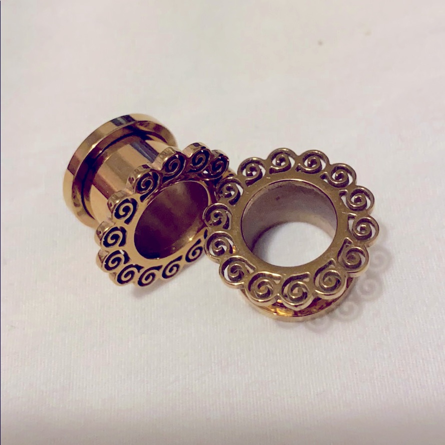 12 Inch Bronze Tunnels 8$